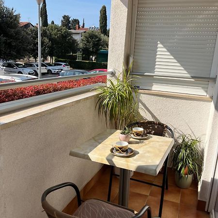 Apartment Violetta-Punta Умаг Экстерьер фото