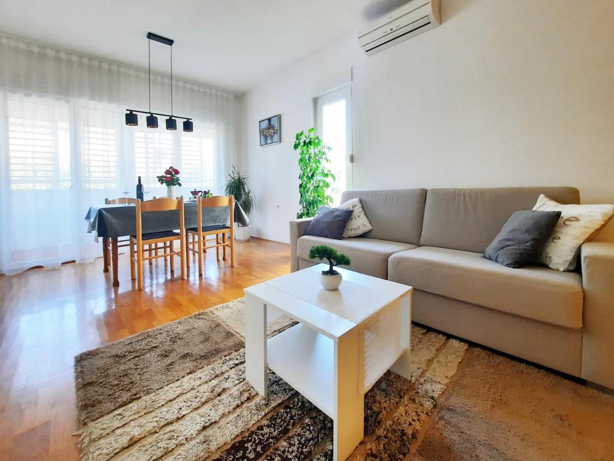 Apartment Violetta-Punta Умаг Экстерьер фото