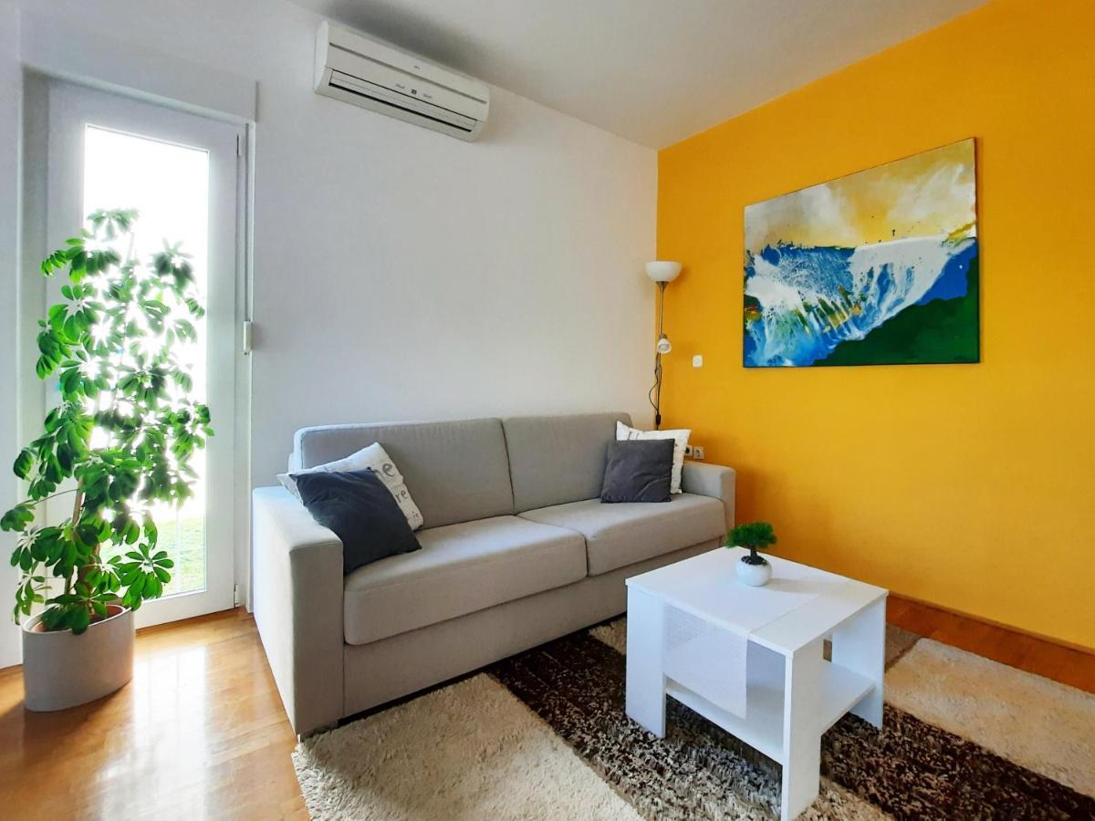 Apartment Violetta-Punta Умаг Экстерьер фото