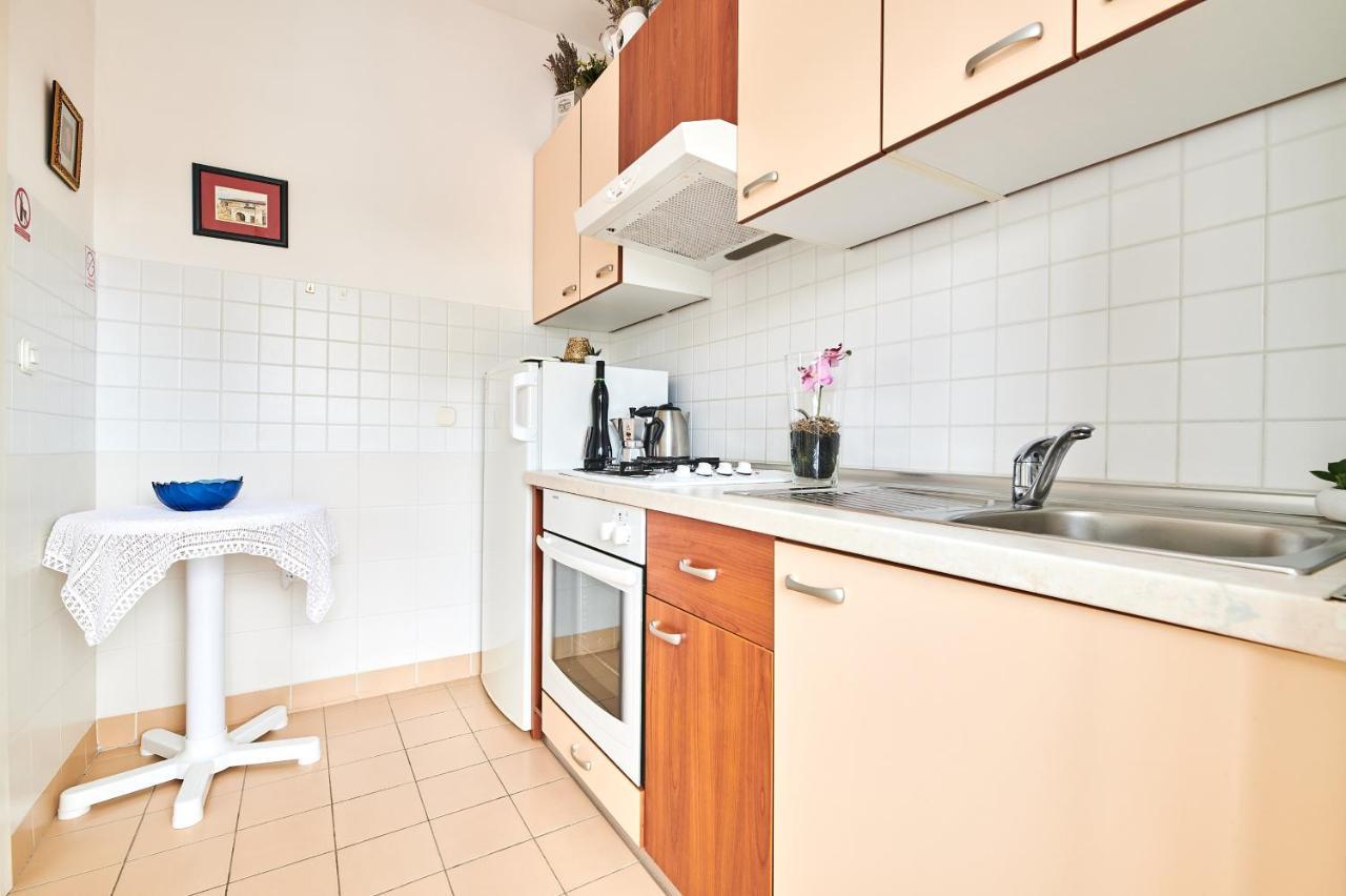 Apartment Violetta-Punta Умаг Экстерьер фото